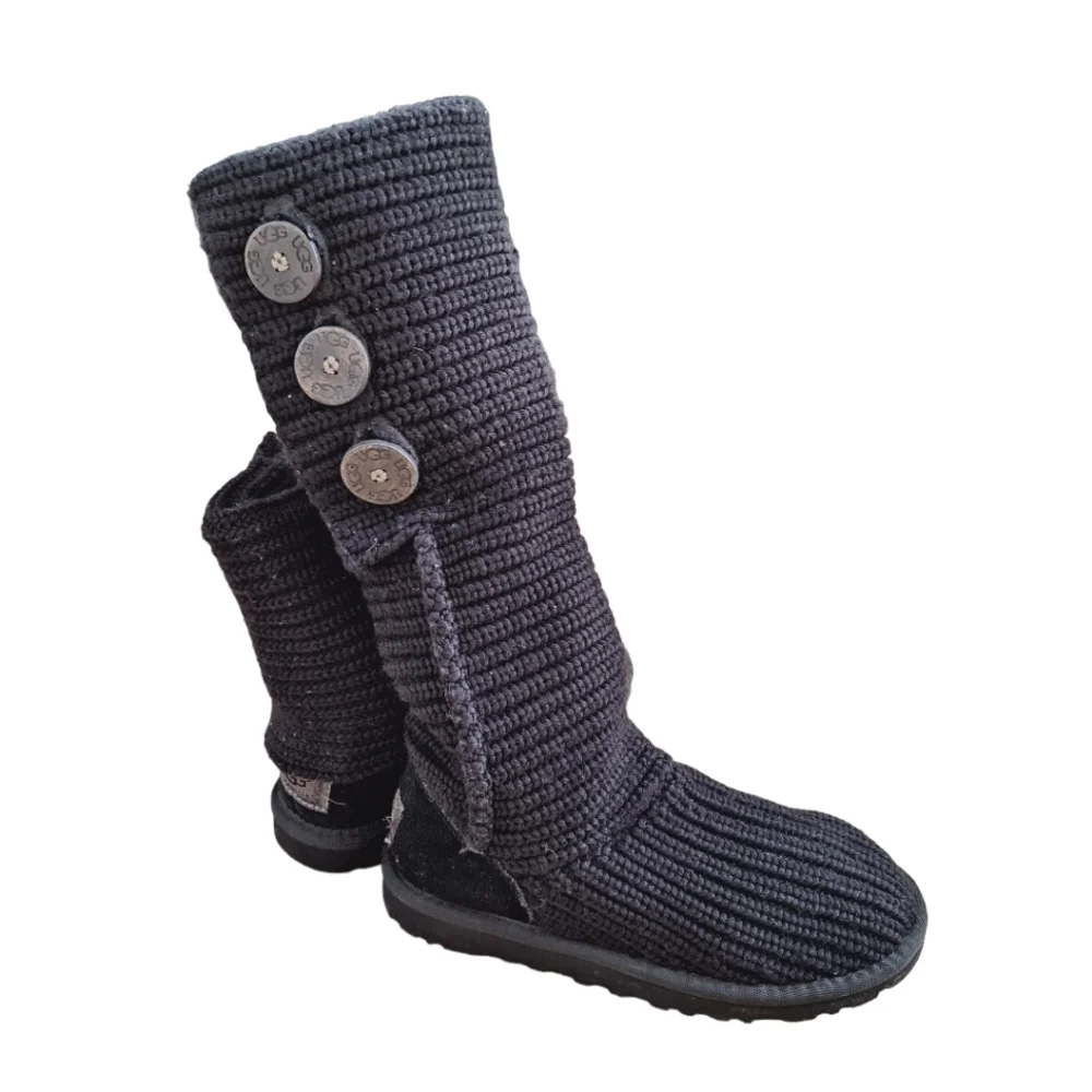 UGG Women's Classic Cardy Sweater Knit Suede Wool Lined Button Detail Boots sz6